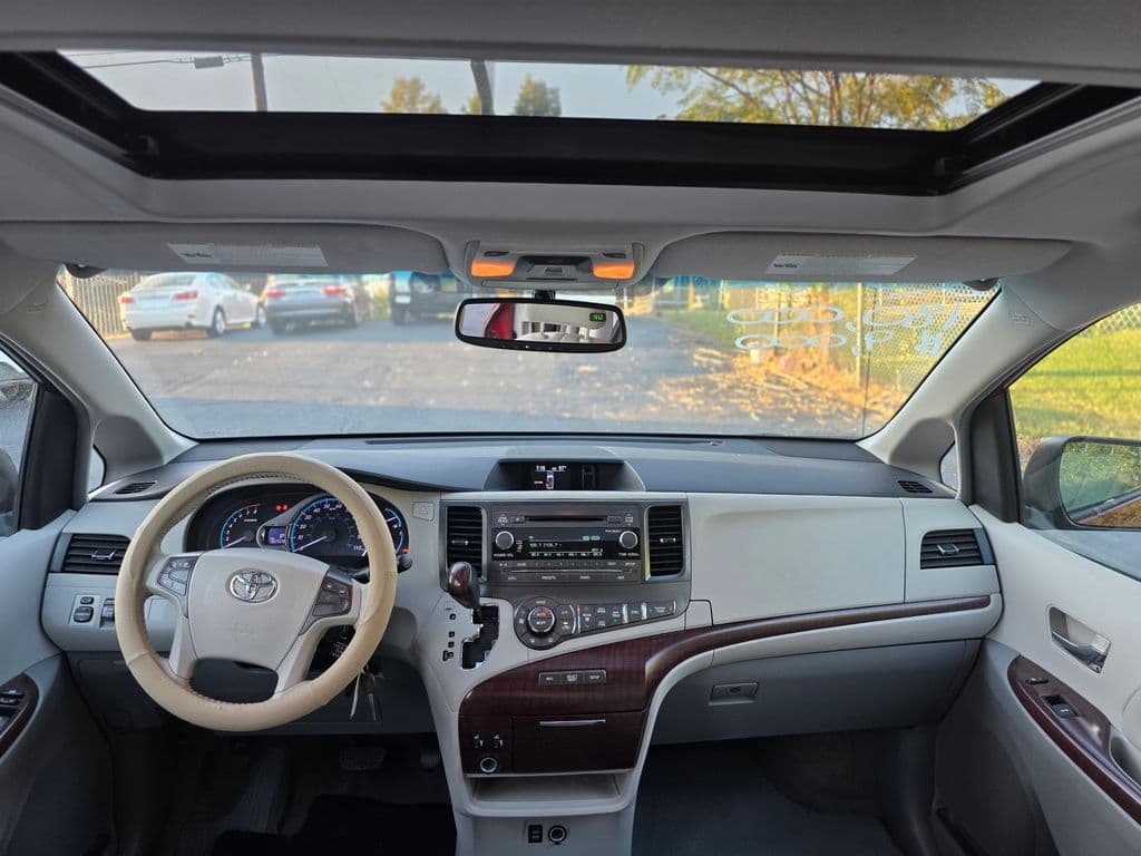 Vehicle photo