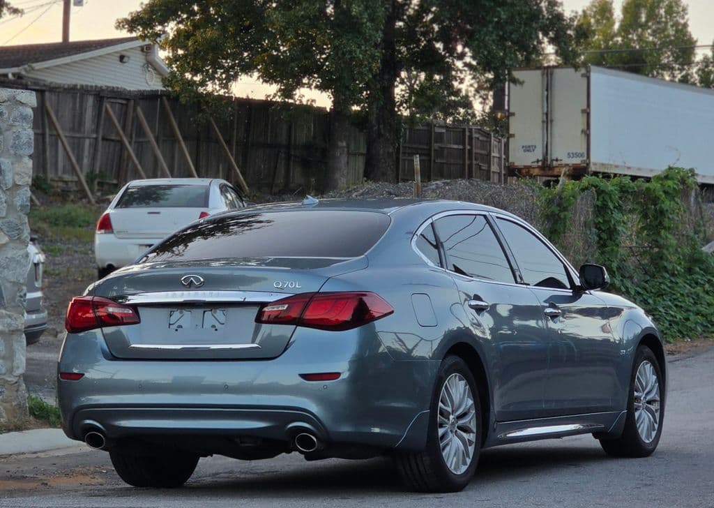 Vehicle photo
