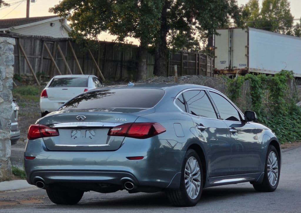 Vehicle photo