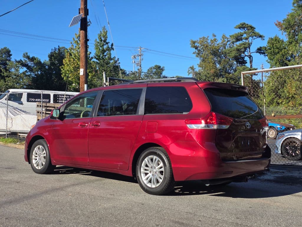 Vehicle photo