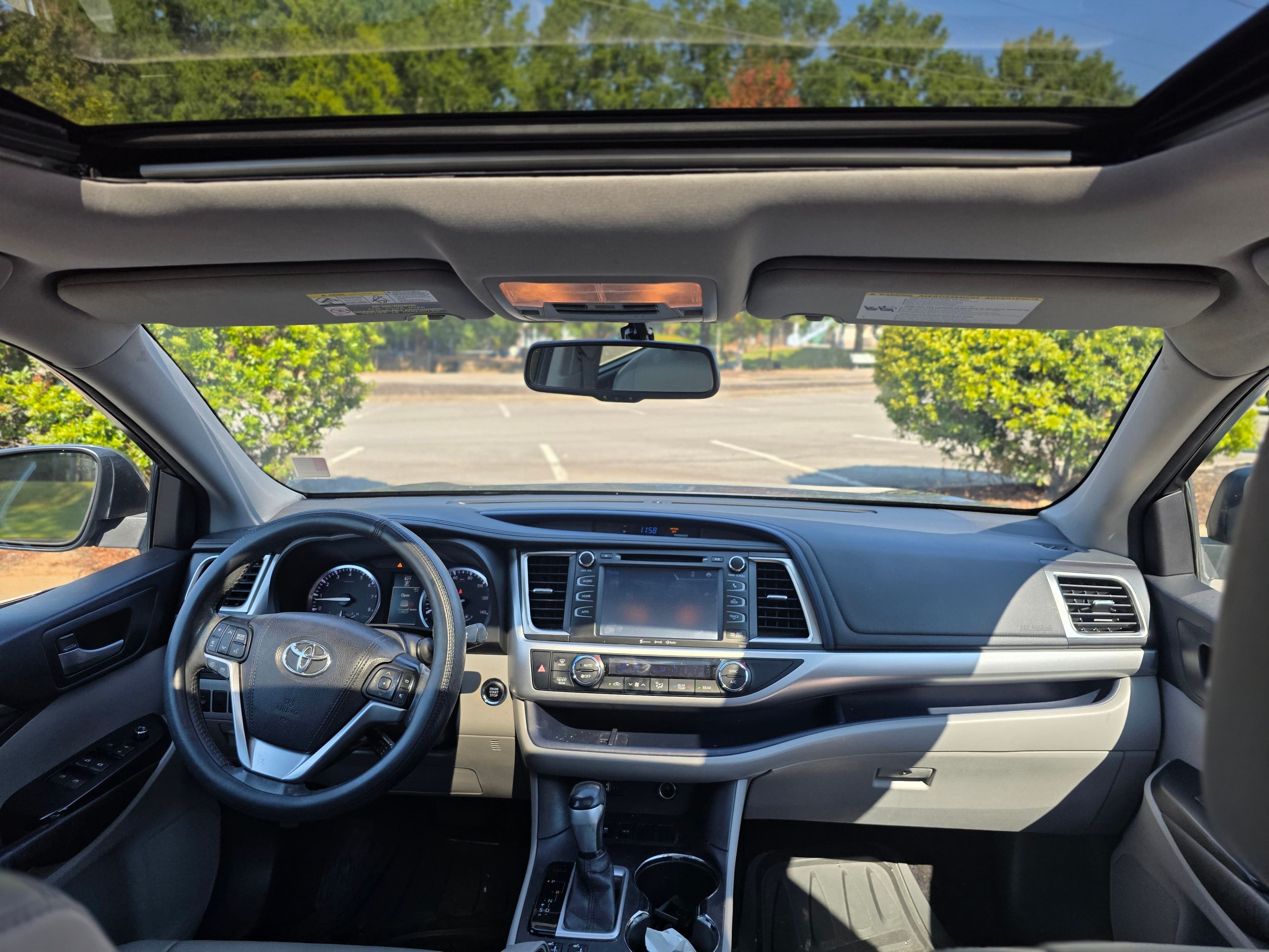 Vehicle photo