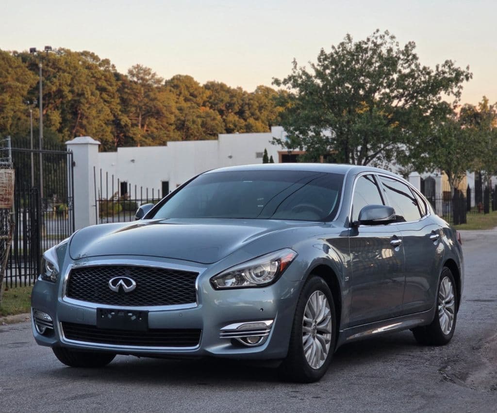 Vehicle photo