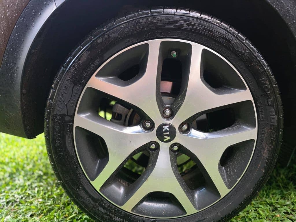 Vehicle photo